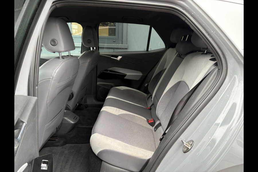 Volkswagen ID.3 First Plus 58 kWh 93%SoH KEYLESS/CAMERA/19INCH/WINTERPACK/ADAPT.CRUISE