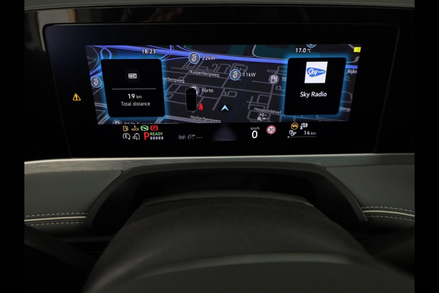 Volkswagen Passat Variant Elegance Business 1.5 eHybrid 204 pk DSG | 18" LM |  Leder Pakket |  Panoramadak | 360 graden camera |