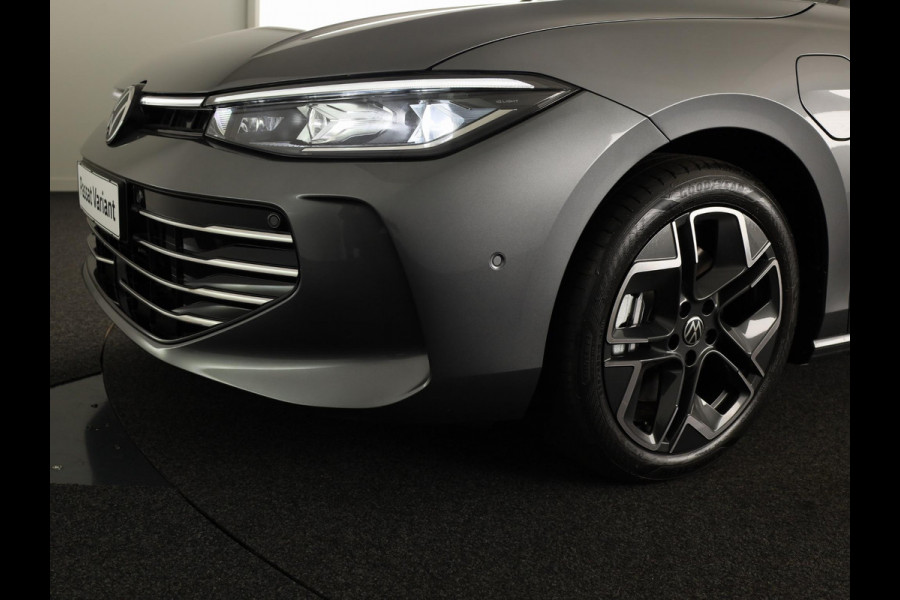 Volkswagen Passat Variant Elegance Business 1.5 eHybrid 204 pk DSG | 18" LM |  Leder Pakket |  Panoramadak | 360 graden camera |