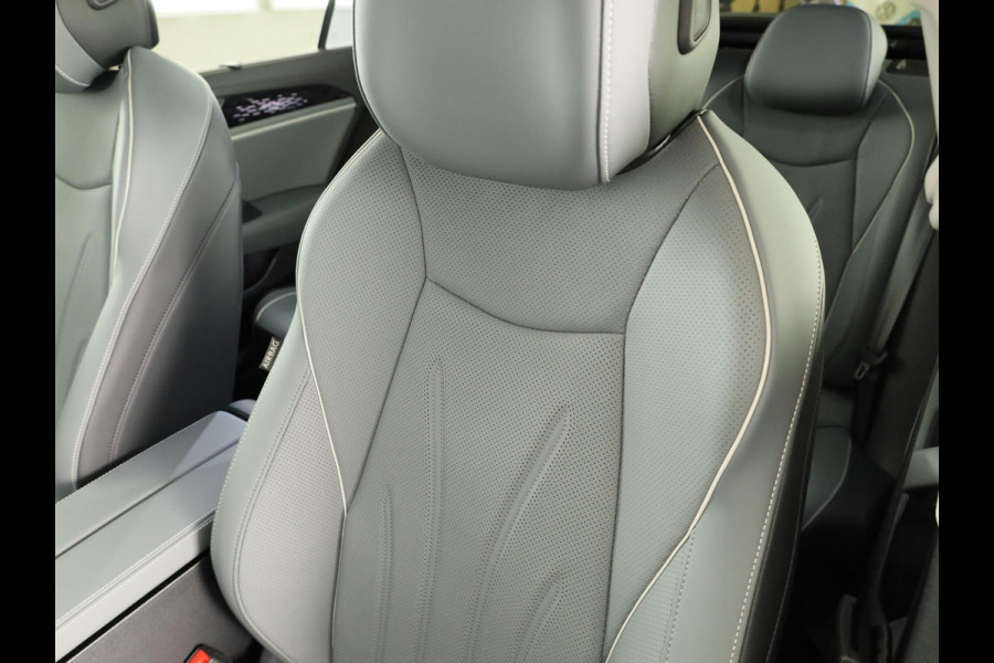 Volkswagen Passat Variant Elegance Business 1.5 eHybrid 204 pk DSG | 18" LM |  Leder Pakket |  Panoramadak | 360 graden camera |