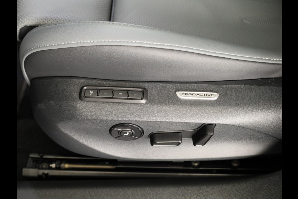 Volkswagen Passat Variant Elegance Business 1.5 eHybrid 204 pk DSG | 18" LM |  Leder Pakket |  Panoramadak | 360 graden camera |