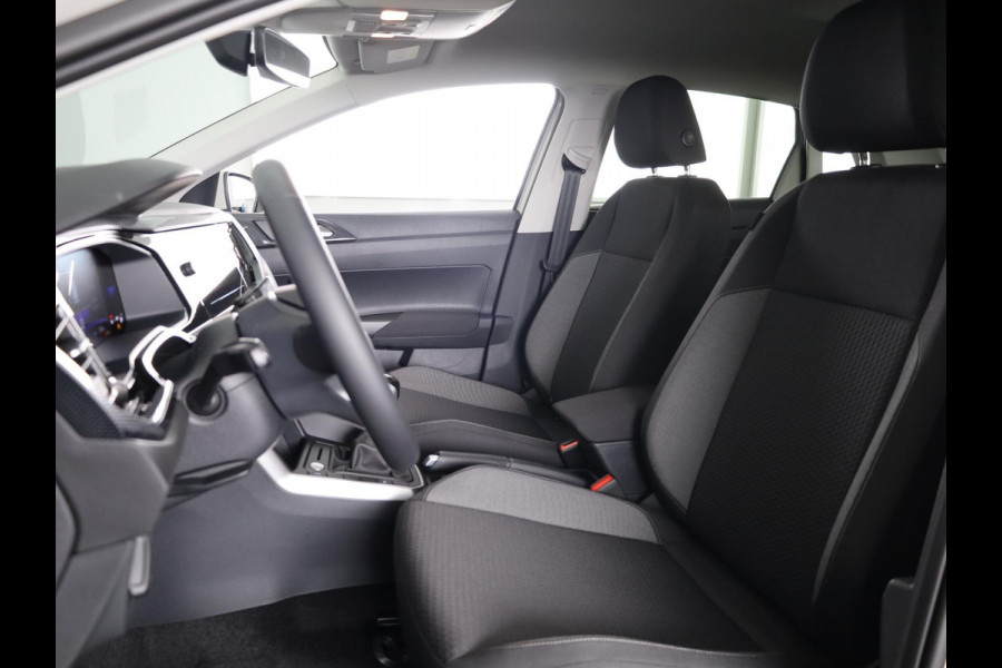 Volkswagen Polo GP Life Edition 1.0 95 pk 5 versn. Hand | 15" LM | Stoelverwarming | Camera |