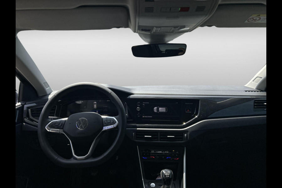 Volkswagen Taigo Life Edition 1.0 95 pk 5 versn. Hand | Climatronic | Trekhaak | Stoelverwarming | Camera |