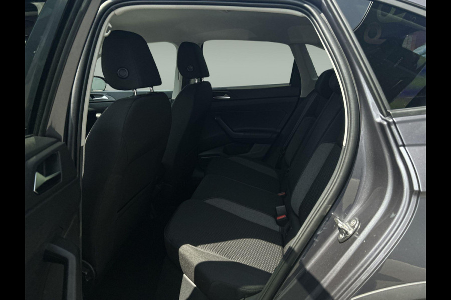 Volkswagen Taigo Life Edition 1.0 95 pk 5 versn. Hand | Climatronic | Trekhaak | Stoelverwarming | Camera |