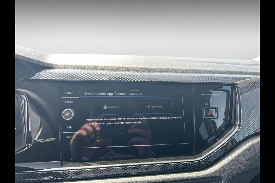 Volkswagen Taigo Life Edition 1.0 95 pk 5 versn. Hand | Climatronic | Trekhaak | Stoelverwarming | Camera |