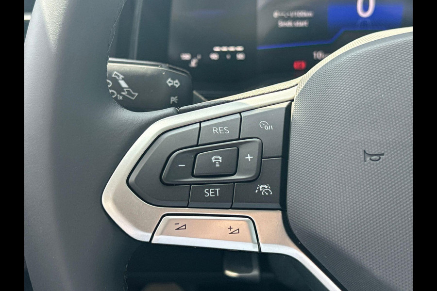 Volkswagen Taigo Life Edition 1.0 95 pk 5 versn. Hand | Climatronic | Trekhaak | Stoelverwarming | Camera |