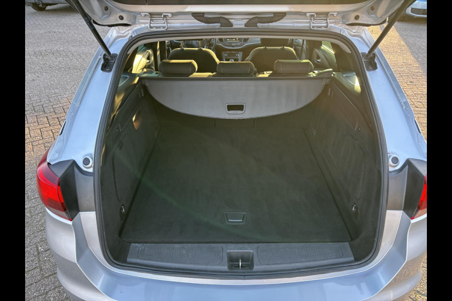 Opel Astra Sports Tourer 1.0 Turbo Business 105pk Trekhaak | Comfort Stoelen | Metaal lak | Climate control | Lichtmetalen velgen