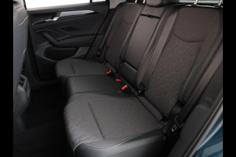 Volkswagen Tiguan Life Edition 1.5 eHybrid 204 PK DSG | 18" LM | Stoel & stuurverwarming | Trekhaak |