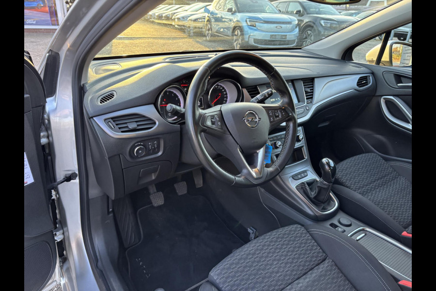 Opel Astra Sports Tourer 1.0 Turbo Business 105pk Trekhaak | Comfort Stoelen | Metaal lak | Climate control | Lichtmetalen velgen