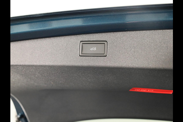 Volkswagen Tiguan R-Line Edition 1.5 eHybrid 204 PK DSG | 20" LM |  Black Style | Stoel & stuurverwarming | Trekhaak |