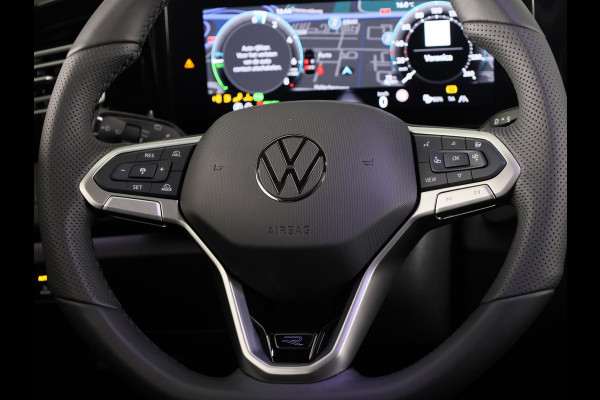 Volkswagen Tiguan R-Line Edition 1.5 eHybrid 204 PK DSG | 20" LM |  Black Style | Stoel & stuurverwarming | Trekhaak |