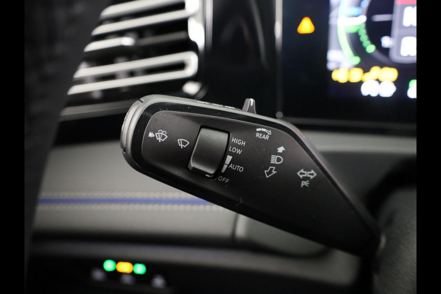 Volkswagen Tiguan R-Line Edition 1.5 eHybrid 204 PK DSG | 20" LM |  Black Style | Stoel & stuurverwarming | Trekhaak |