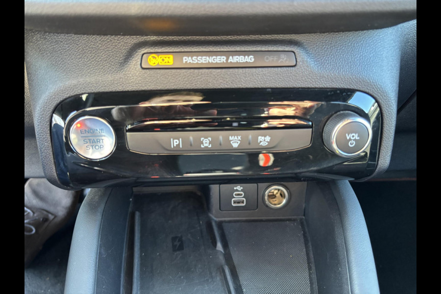 Ford Kuga 2.5 FHEV ST-Line | SCI | 190pk | Geen stekker nodig | Winterpack | Sync 4 Navigatie | Apple Carplay/Android auto | Achteruitrijcamera | All Weatherbanden