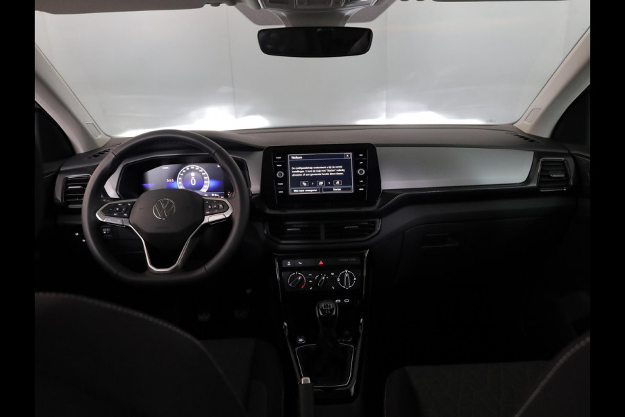 Volkswagen T-Cross Life Edition 1.0 TSI 95 PK 5 versn. Hand | Parkeersensoren | Stoelverwarming | Camera |