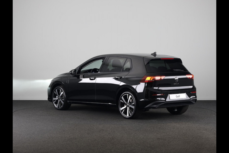 Volkswagen Golf Life Edition 1.5 eHybrid 204 PK | 18 "LM velgen | Stoel & Stuurverwarming | Camera |