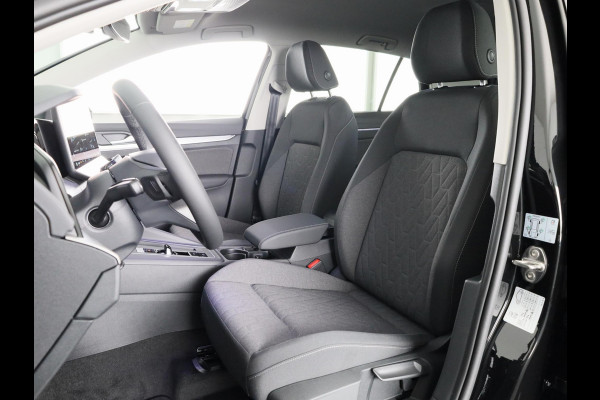 Volkswagen Golf Life Edition 1.5 eHybrid 204 PK | 18 "LM velgen | Stoel & Stuurverwarming | Camera |