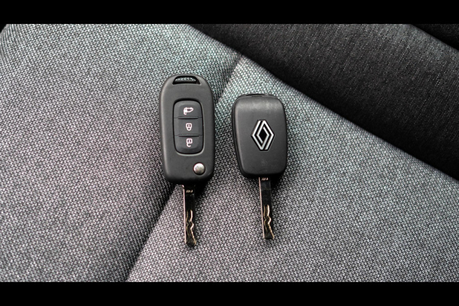 Renault Master T35 2.0 dCi 150 L3H2 Advance | Nieuw Model | Camera | Parkeersensoren | Apple Carplay