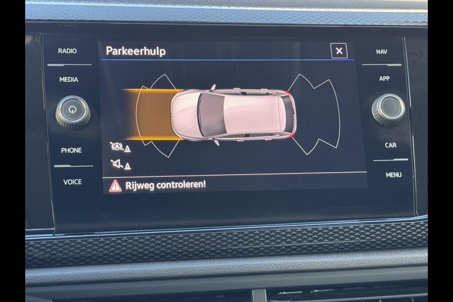 Volkswagen Polo 1.0 TSI Life Adaptive cruise Airco DAB radio Apple / Android Parkeersensoren v/a Navi