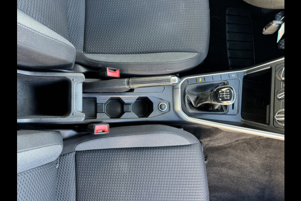 Volkswagen Polo 1.0 TSI Life Adaptive cruise Airco DAB radio Apple / Android Parkeersensoren v/a Navi