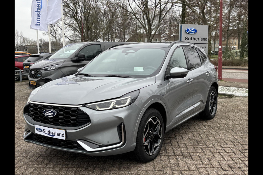 Ford Kuga 2.5 PHEV ST-Line X 243pk | Orig. NL auto | Panoramadak | Head up Display | Adpative LED | Winter Pack | Wegklapbare trekhaak | 19 inch lichtmetalen velgen