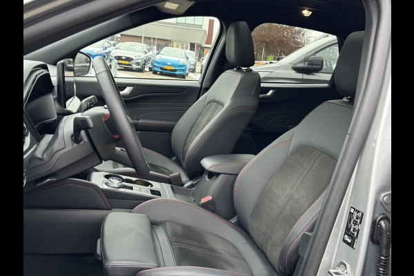 Ford Kuga 2.5 PHEV ST-Line X 243pk | Orig. NL auto | Panoramadak | Head up Display | Adpative LED | Winter Pack | Wegklapbare trekhaak | 19 inch lichtmetalen velgen