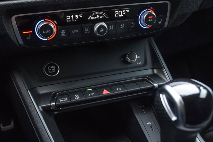 Audi Q3 Sportback 45 TFSI e / 2x S-line/ Standkachel/ Adaptive Cruise Control/ Panoramadak/