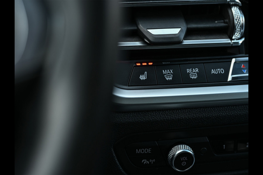 BMW 3-serie 330i High Executive 259pk M-Sport | M Sportbrake | M Suspension | Comfort Access | Schuif -/- Dak | Memory Seats | Ambiance Light | Laser Light | 360 Camera | Head-Up | Harman/Kardon |