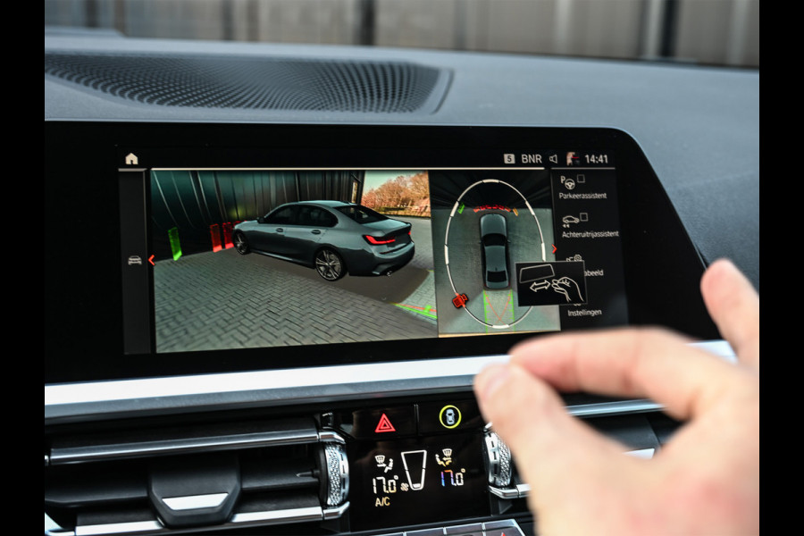 BMW 3-serie 330i High Executive 259pk M-Sport | M Sportbrake | M Suspension | Comfort Access | Schuif -/- Dak | Memory Seats | Ambiance Light | Laser Light | 360 Camera | Head-Up | Harman/Kardon |