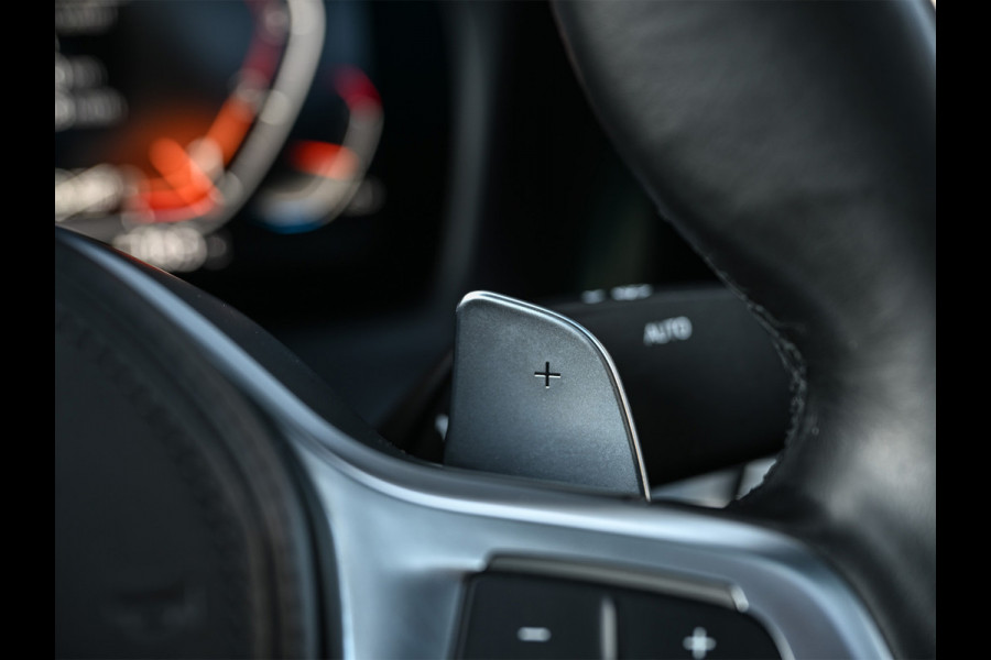 BMW 3-serie 330i High Executive 259pk M-Sport | M Sportbrake | M Suspension | Comfort Access | Schuif -/- Dak | Memory Seats | Ambiance Light | Laser Light | 360 Camera | Head-Up | Harman/Kardon |