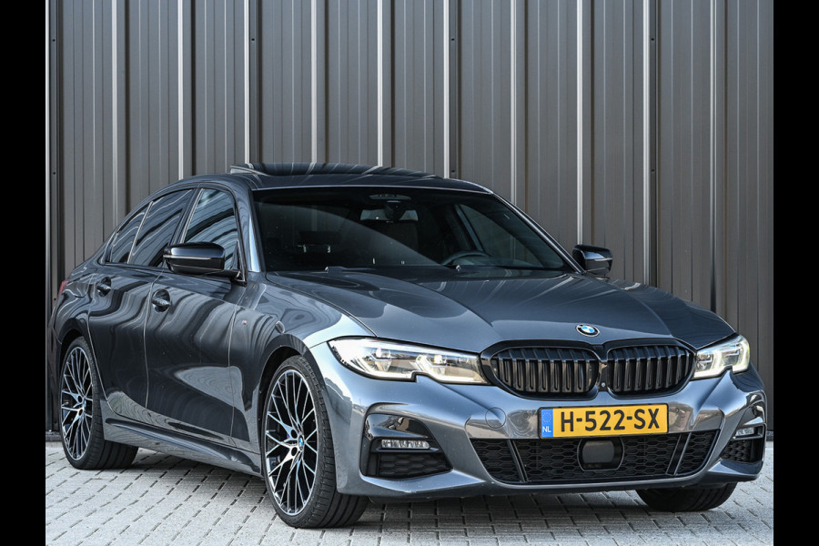 BMW 3-serie 330i High Executive 259pk M-Sport | M Sportbrake | M Suspension | Comfort Access | Schuif -/- Dak | Memory Seats | Ambiance Light | Laser Light | 360 Camera | Head-Up | Harman/Kardon |