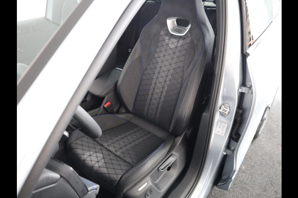 Volkswagen Tiguan R-Line-Edition 1.5 eHybrid 272 pk DSG | 20" LM | Stoel & stuurverwarming | 360 graden camera | IQ.Light |