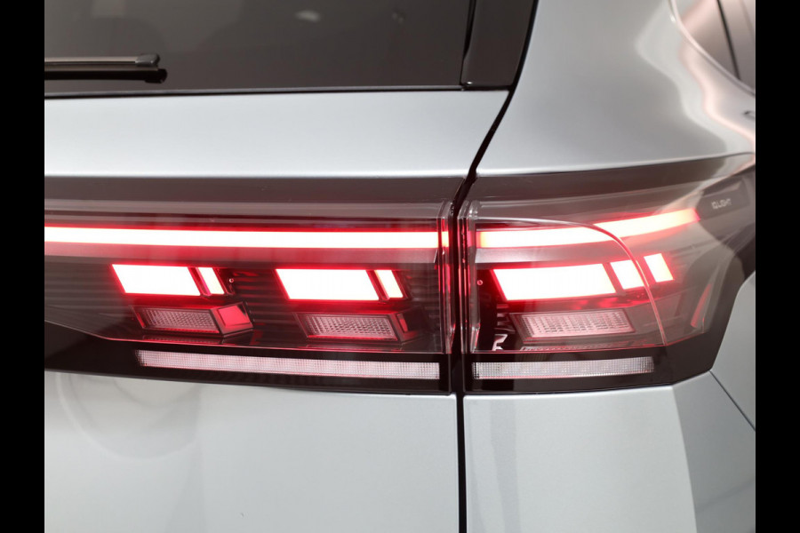 Volkswagen Tiguan R-Line-Edition 1.5 eHybrid 272 pk DSG | 20" LM | Stoel & stuurverwarming | 360 graden camera | IQ.Light |