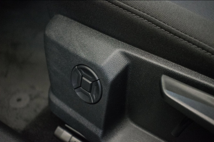 Audi A3 Sportback 30 TFSI Pro Line S ORG NL [ LED Virtual Carplay 18 Inch S Edition Velgen Parkeersensoren ]