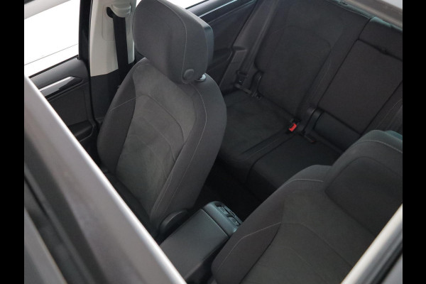 Volkswagen Tiguan 1.4 TSI eHybrid Elegance 245 PK PHEV | Panorama dak | Matrix koplampen | Parkeercamera | Side assist |
