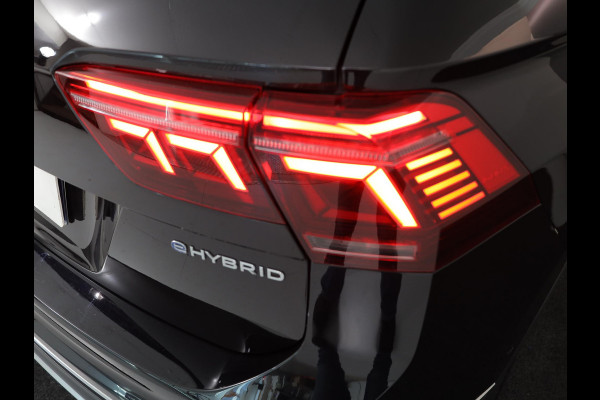 Volkswagen Tiguan 1.4 TSI eHybrid Elegance 245 PK PHEV | Panorama dak | Matrix koplampen | Parkeercamera | Side assist |