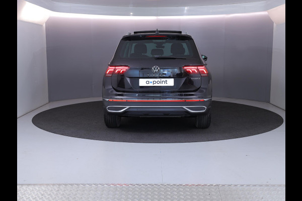 Volkswagen Tiguan 1.4 TSI eHybrid Elegance 245 PK PHEV | Panorama dak | Matrix koplampen | Parkeercamera | Side assist |