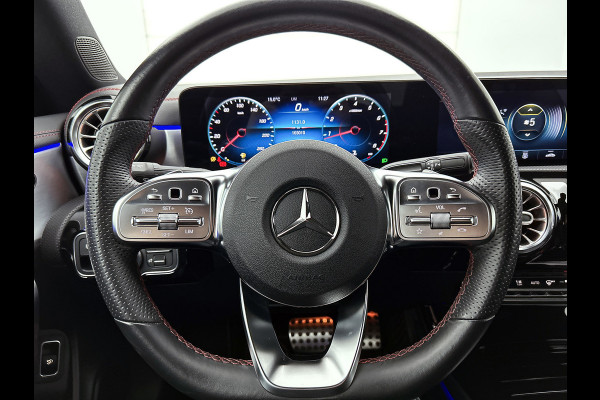 Mercedes-Benz CLA-Klasse 180 Business Solution AMG(NL auto, Dealer ondH, SfeerV, Navi, StoelV, Camera, Carplay, Lane Assit, Etc)