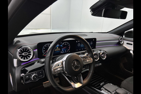 Mercedes-Benz CLA-Klasse 180 Business Solution AMG(NL auto, Dealer ondH, SfeerV, Navi, StoelV, Camera, Carplay, Lane Assit, Etc)