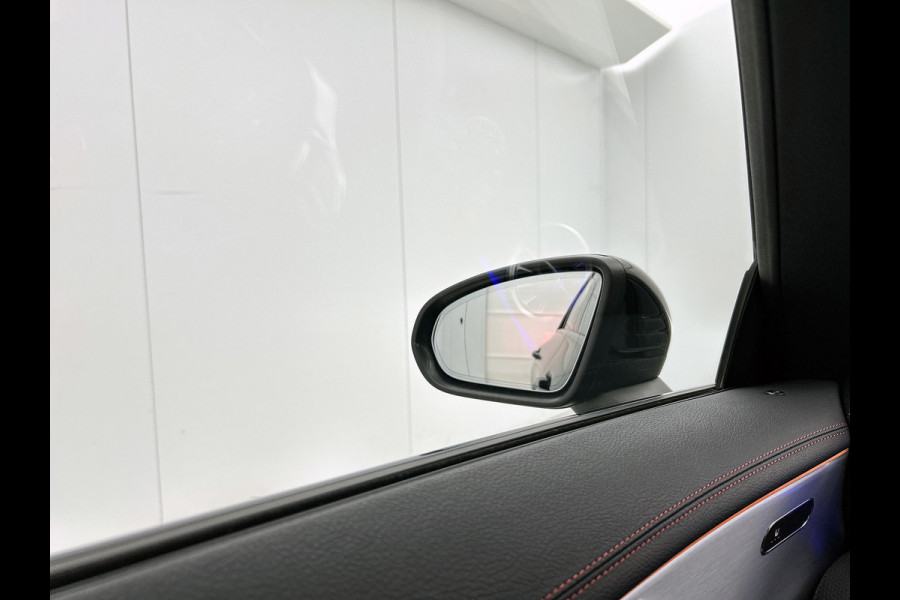 Mercedes-Benz CLA-Klasse 180 Business Solution AMG(NL auto, Dealer ondH, SfeerV, Navi, StoelV, Camera, Carplay, Lane Assit, Etc)