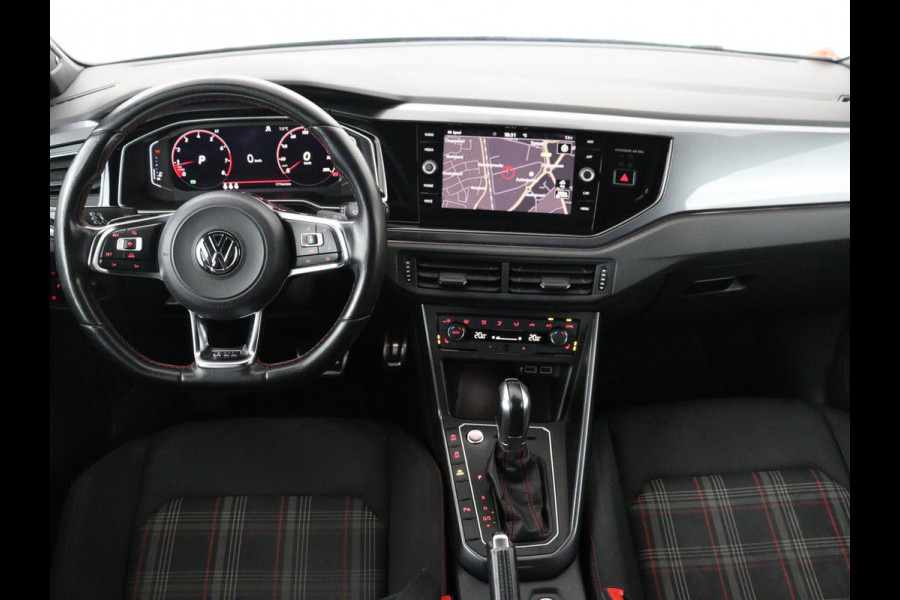 Volkswagen Polo 2.0 TSI GTI | Panoramadak | Stoelverwarming | Adaptive cruise | Camera | Virtual Cockpit | Carplay | Keyless | Full LED | Navigatie | Climate control | Origineel NL