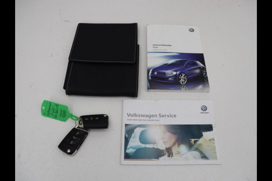 Volkswagen Polo 2.0 TSI GTI | Panoramadak | Stoelverwarming | Adaptive cruise | Camera | Virtual Cockpit | Carplay | Keyless | Full LED | Navigatie | Climate control | Origineel NL