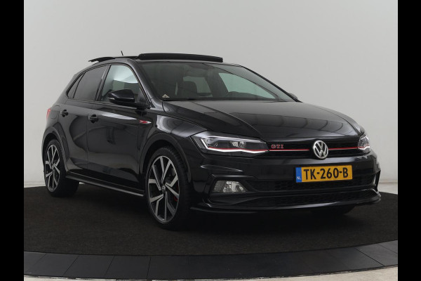 Volkswagen Polo 2.0 TSI GTI | Panoramadak | Stoelverwarming | Adaptive cruise | Camera | Virtual Cockpit | Carplay | Keyless | Full LED | Navigatie | Climate control | Origineel NL
