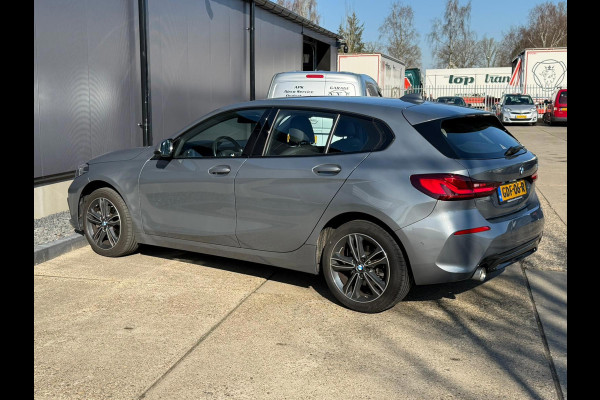 BMW 1-serie 116i / camera / carplay / navigatie skyscraper