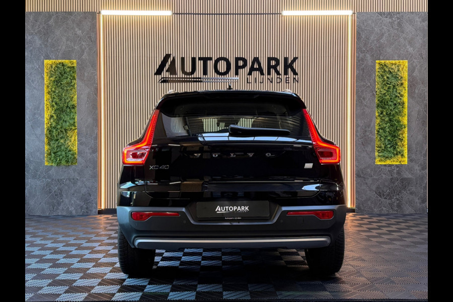 Volvo XC40 1.5 T4 Recharge | Trekhaak| Dodehoek |ACC | Carplay | Elektrische kofferklep| Camera achter