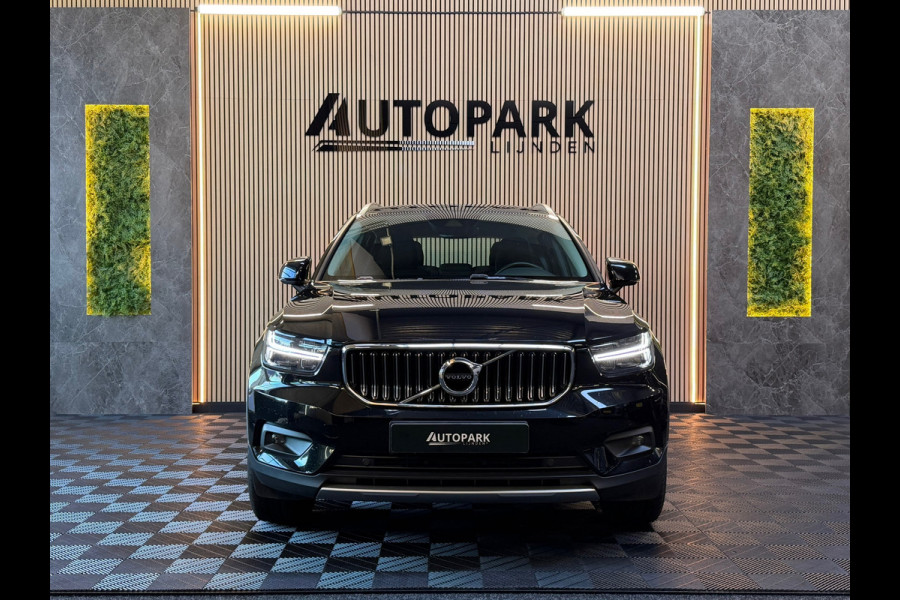 Volvo XC40 1.5 T4 Recharge | Trekhaak| Dodehoek |ACC | Carplay | Elektrische kofferklep| Camera achter