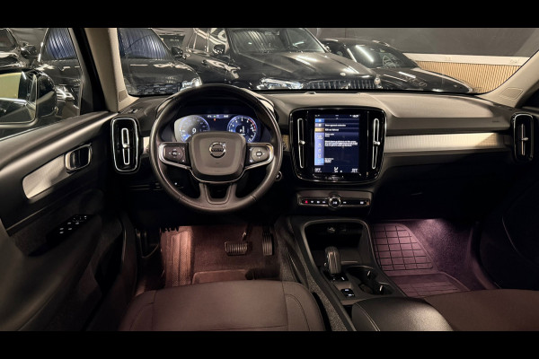 Volvo XC40 1.5 T4 Recharge | Trekhaak| Dodehoek |ACC | Carplay | Elektrische kofferklep| Camera achter