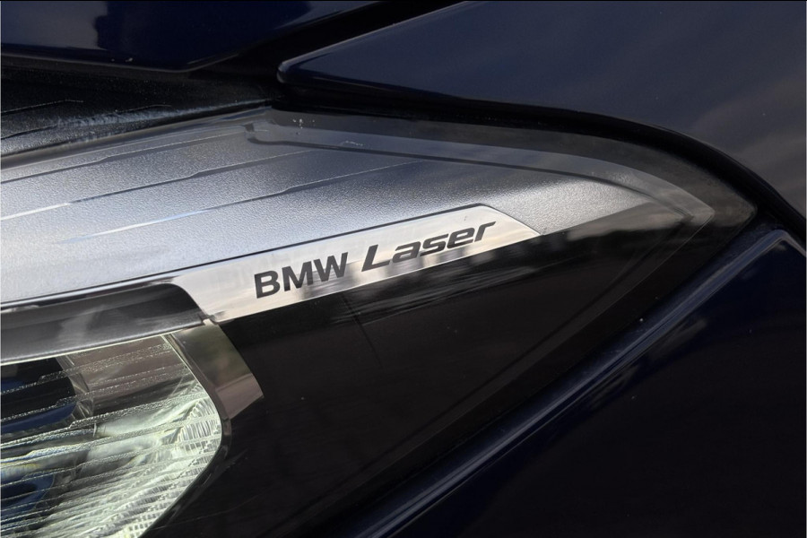 BMW 7 Serie 745e High Executive | Schuif-Kanteldak | 4-WS | Comfortleder | Soft-Close | Head-Up | Alcantara hemel