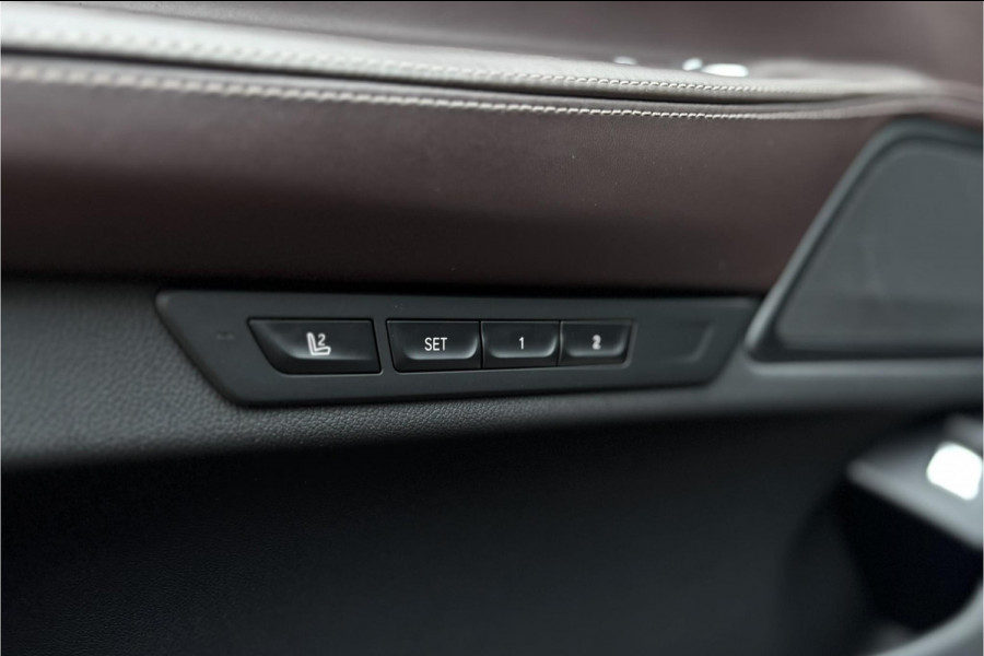 BMW 7 Serie 745e High Executive | Schuif-Kanteldak | 4-WS | Comfortleder | Soft-Close | Head-Up | Alcantara hemel