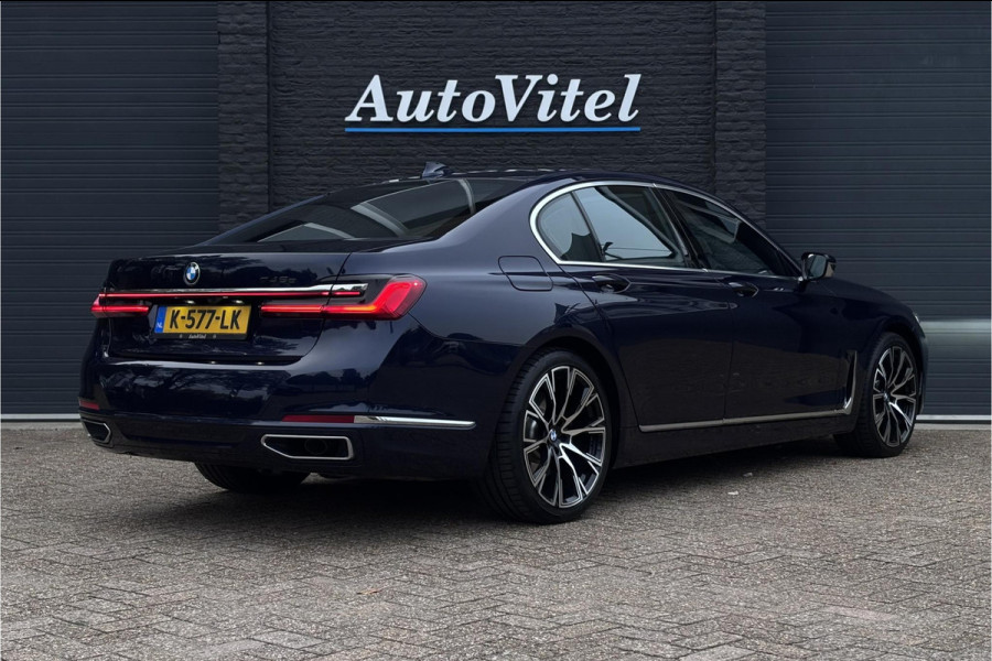 BMW 7 Serie 745e High Executive | Schuif-Kanteldak | 4-WS | Comfortleder | Soft-Close | Head-Up | Alcantara hemel