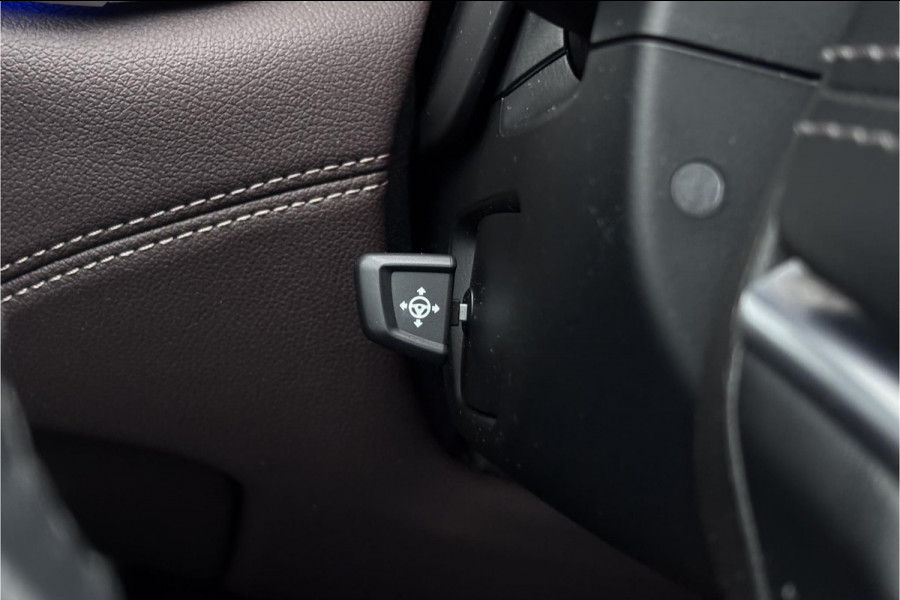 BMW 7 Serie 745e High Executive | Schuif-Kanteldak | 4-WS | Comfortleder | Soft-Close | Head-Up | Alcantara hemel